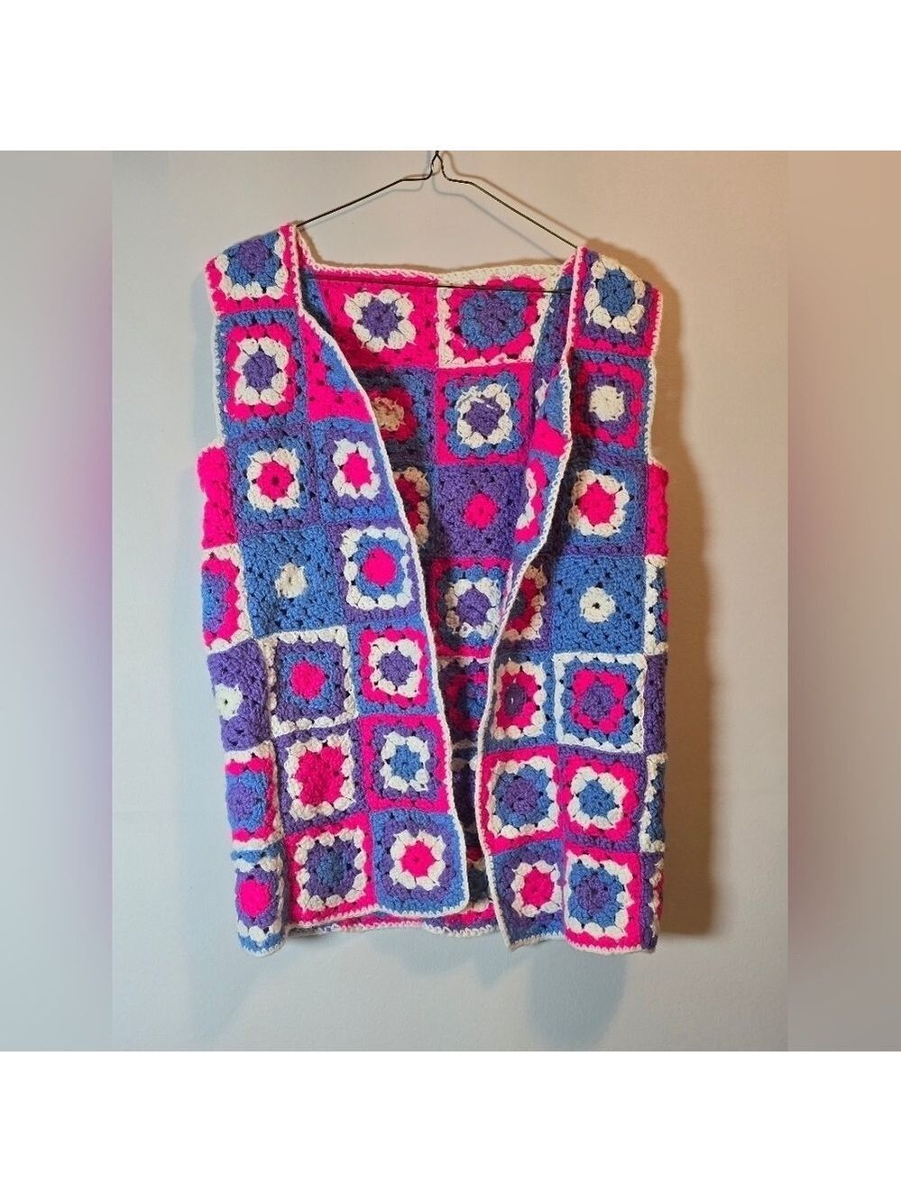 Vintage multicolor hand-made crochet floral granny square vest M/L
